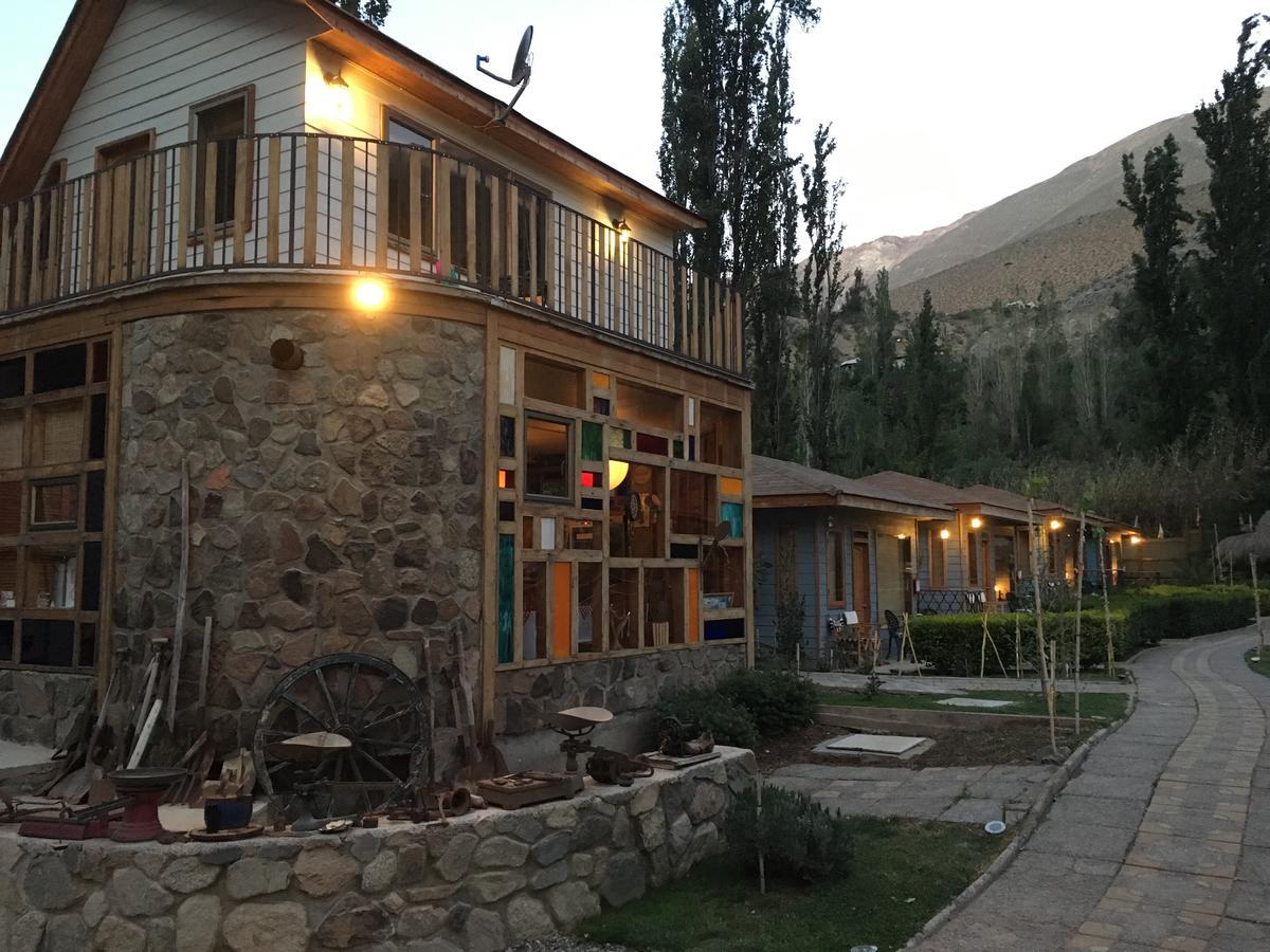 Hotel Faro Del Valle Pisco Elqui Exteriör bild